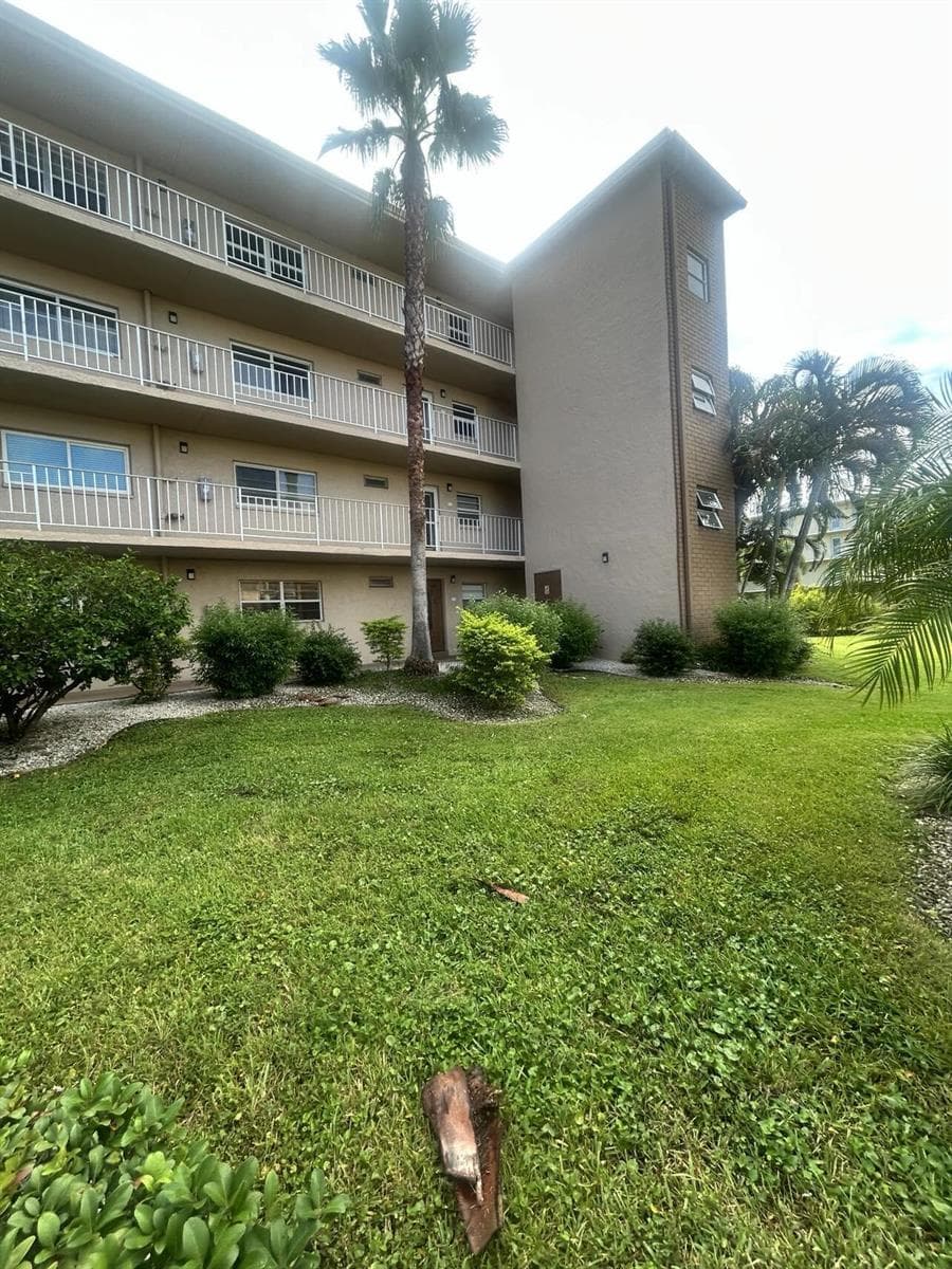 300 NE 26th Avenue # 113, Boynton Beach, FL 33435 photo 2