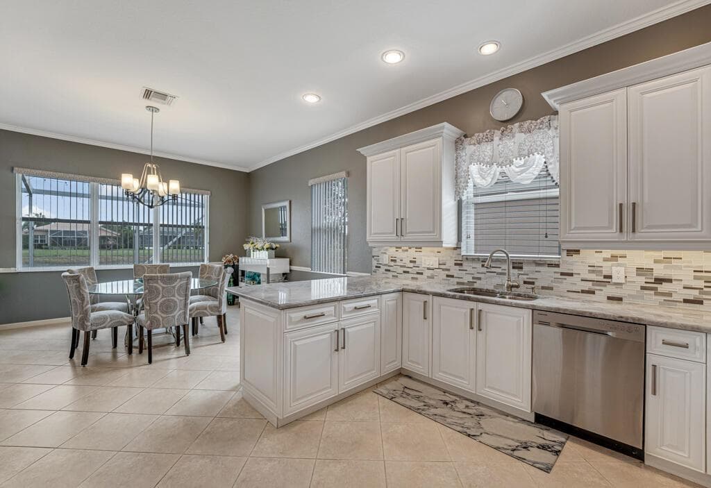 8931 Agliana Circle, Boynton Beach, FL 33472 photo 2