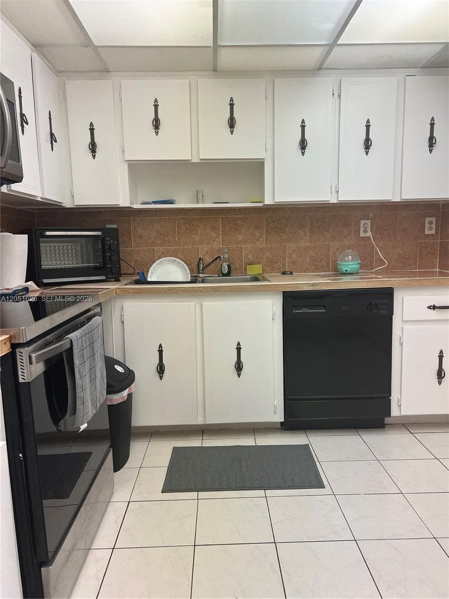1250 NE 125th St # 403D, North Miami, FL 33161 photo 5