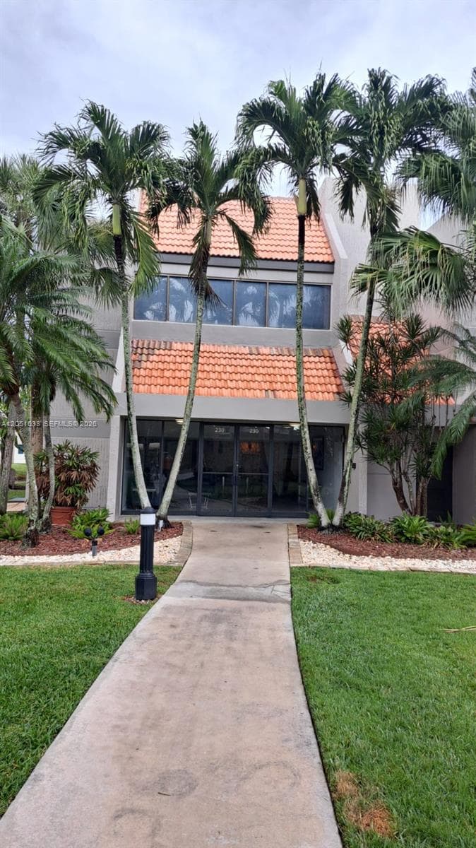 230 Lakeview Dr # 310, Weston, FL 33326 photo 4