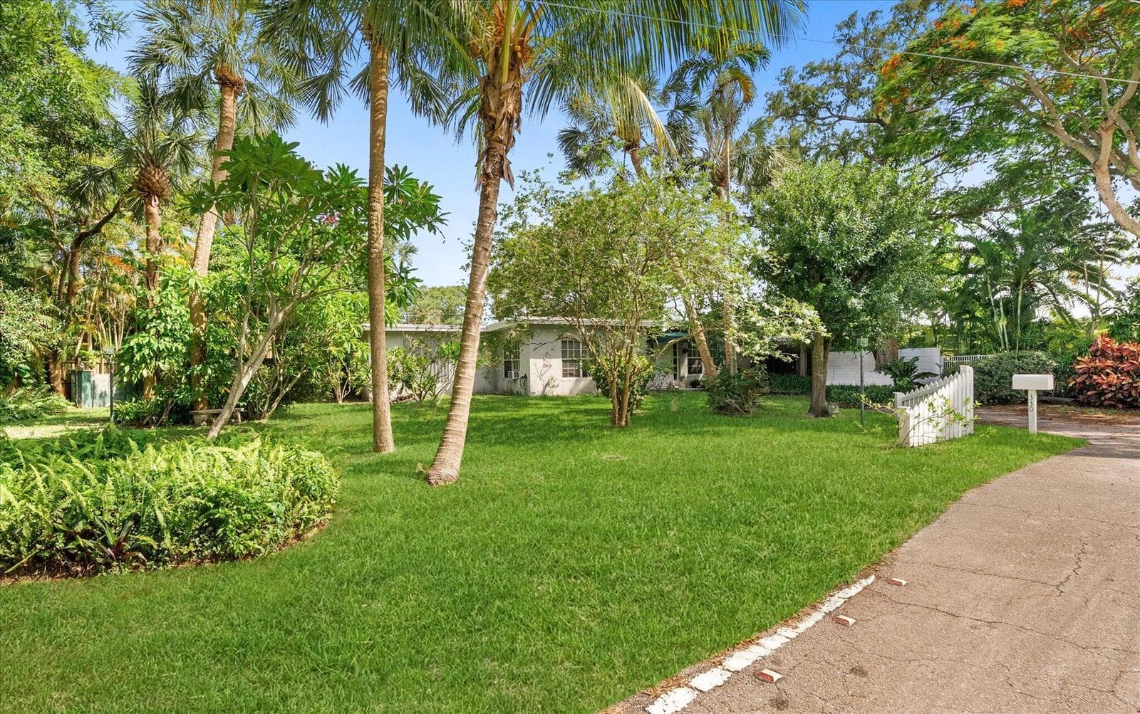 330 NW 32nd Court, Oakland Park, FL 33309 photo 2