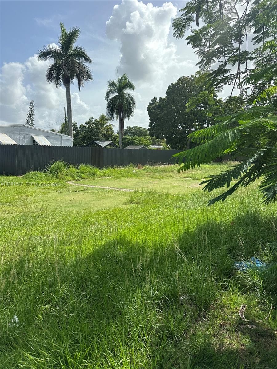 538 NW 6th Ave, Homestead, FL 33030 photo 4