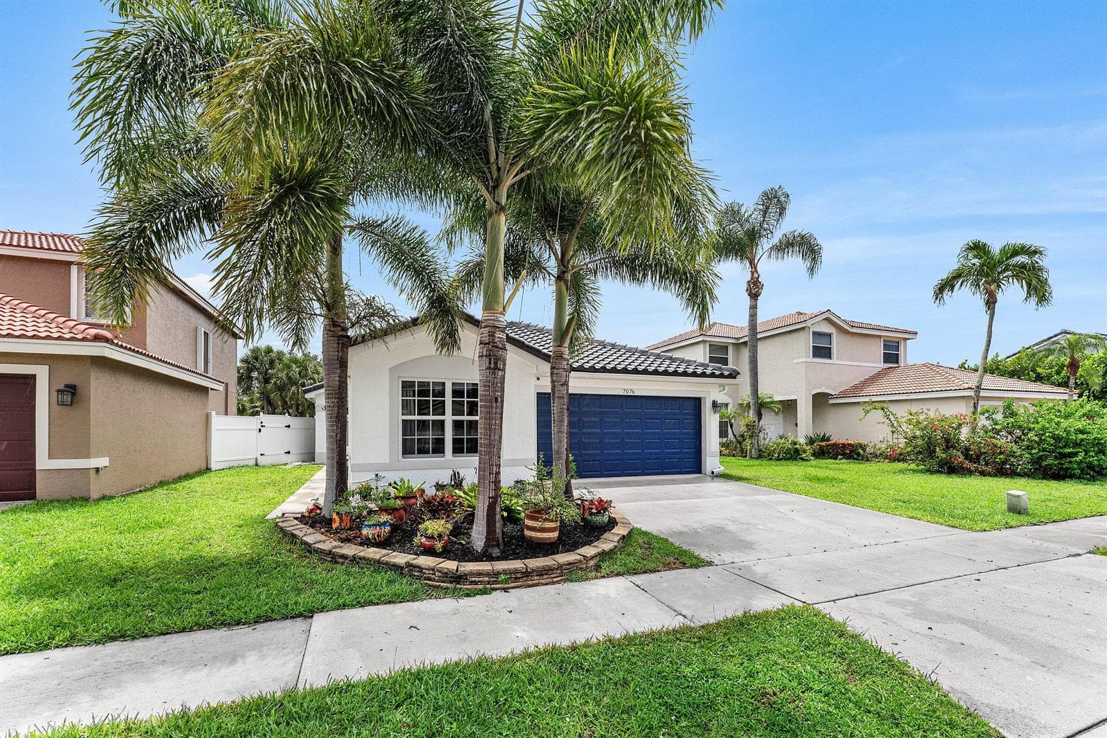 7076 Middlebury Drive, Boynton Beach, FL 33436 photo 2