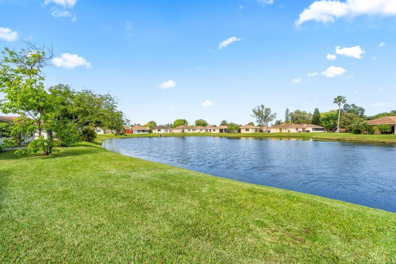 1620 Granfern Avenue # 1620, West Palm Beach, FL 33415 photo 2