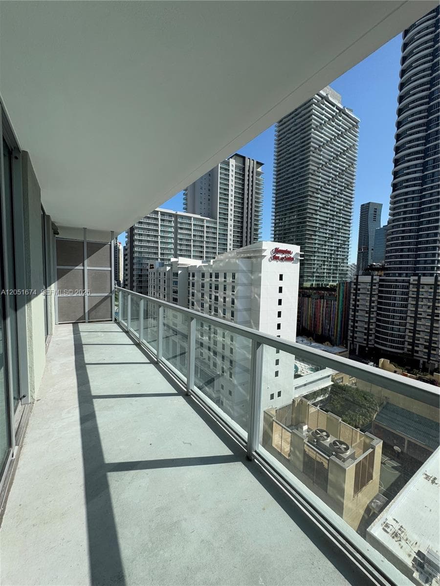 79 SW 12th St # 1702-S, Miami, FL 33130 photo 5