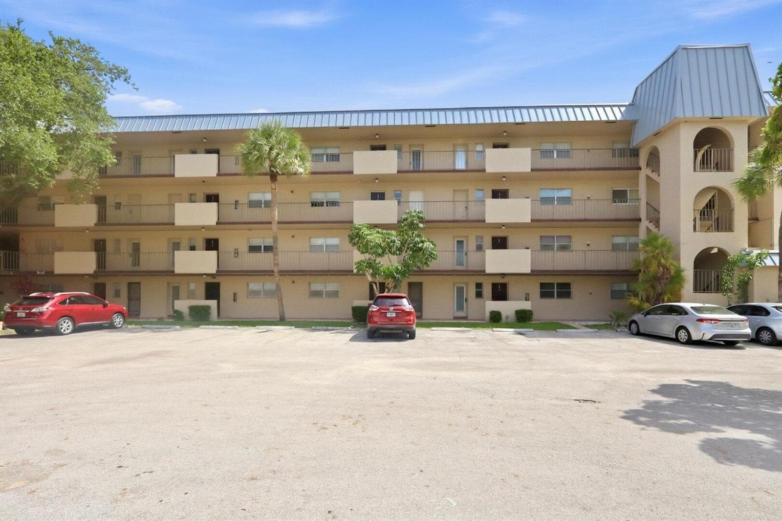 6301 N Falls Circle Drive # 111, Lauderhill, FL 33319 photo 2