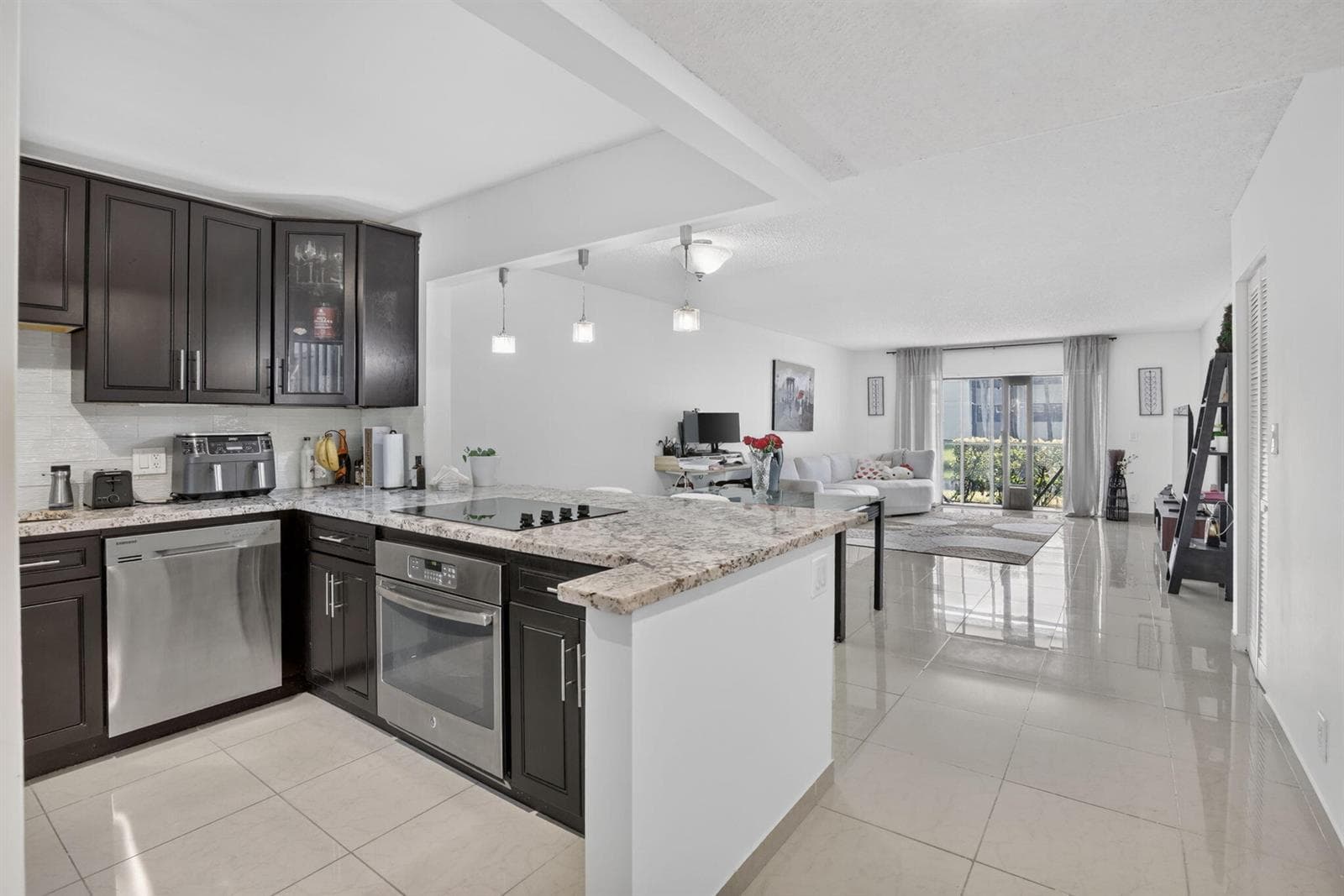 410 Lakeview Drive # 103, Weston, FL 33326 photo 3