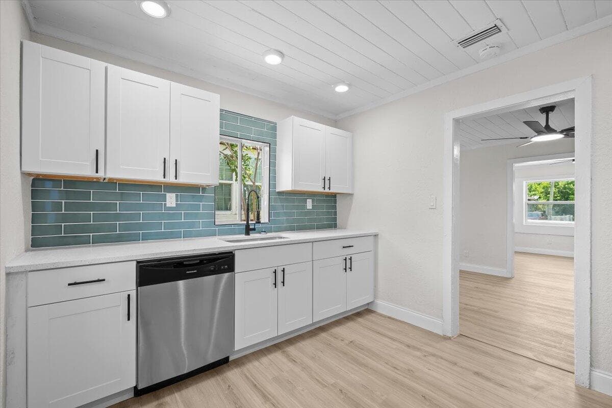 1030 22nd Street, West Palm Beach, FL 33407 photo 3