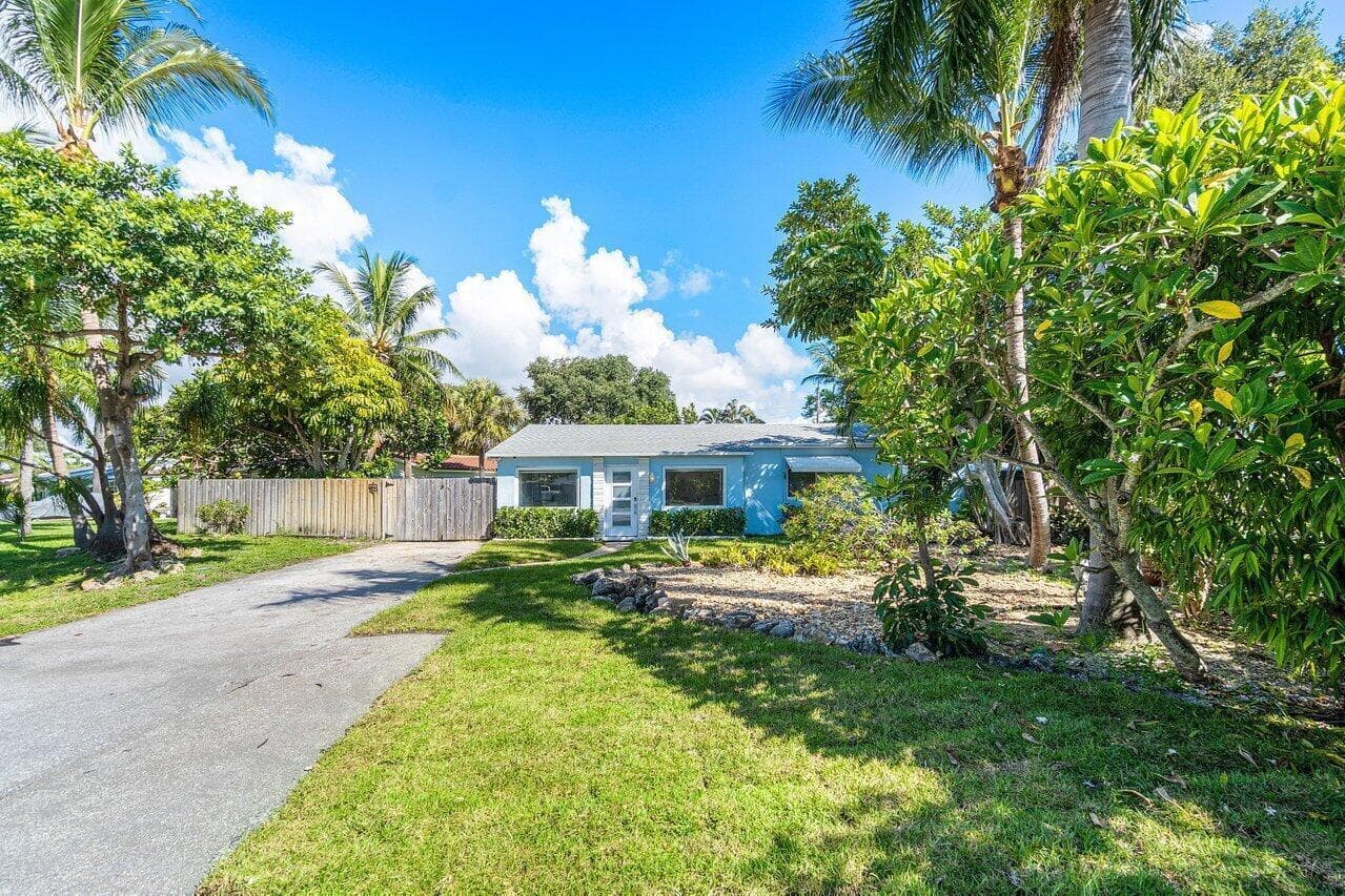 139 Prospect Road, Lantana, FL 33462 photo 2