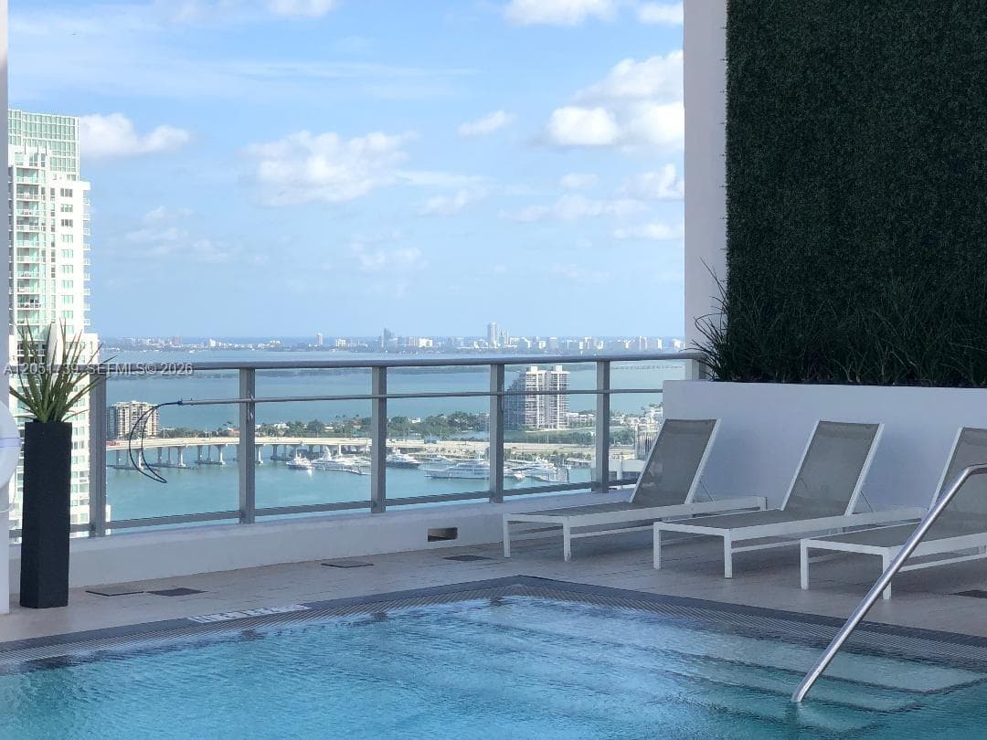 151 SE 1st St # 601, Miami, FL 33131 photo 4