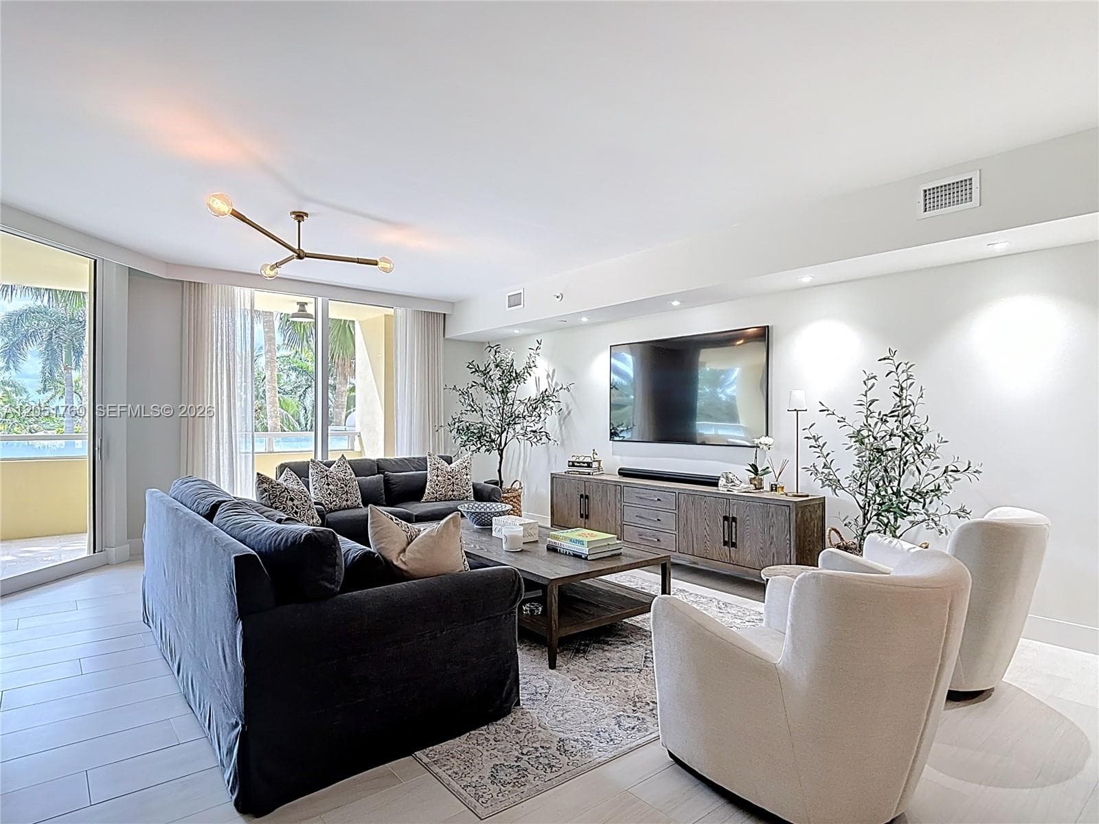 445 Grand Bay Dr # 418, Key Biscayne, FL 33149 photo 2