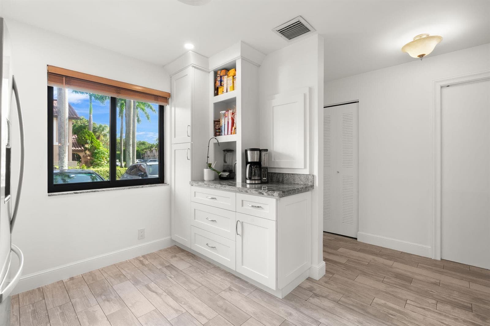 22075 Las Brisas Circle # 306, Boca Raton, FL 33433 photo 4
