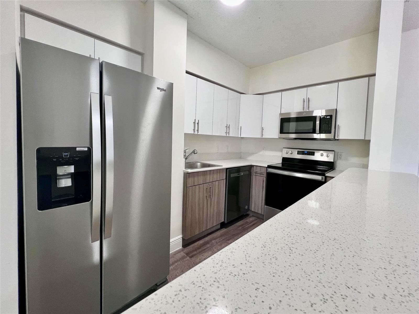 7707 NW 7 Street # 3-802, Miami, FL 33126
