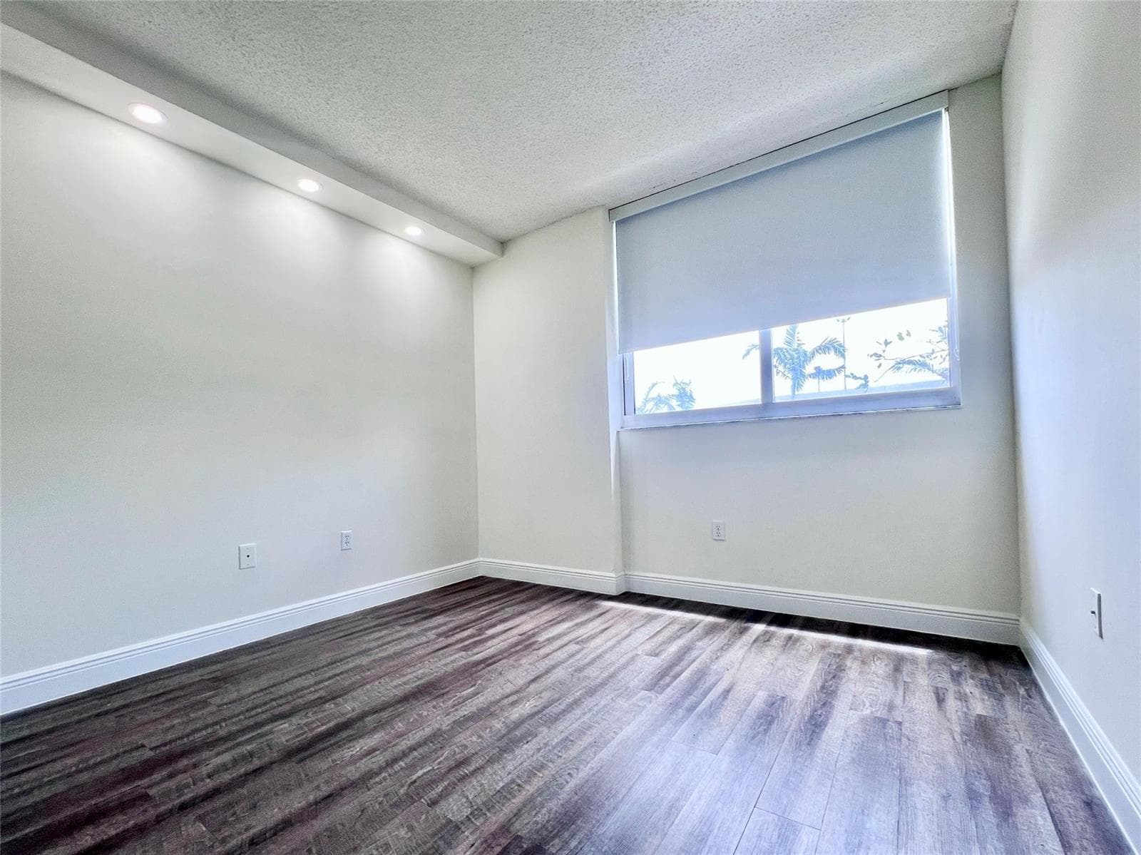 7707 NW 7 Street # 3-802, Miami, FL 33126 photo 5