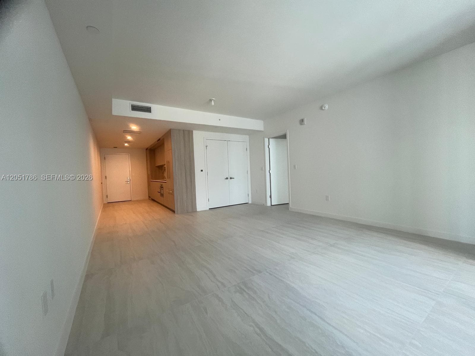 77 SE 5th St # 2314, Miami, FL 33131 photo 4