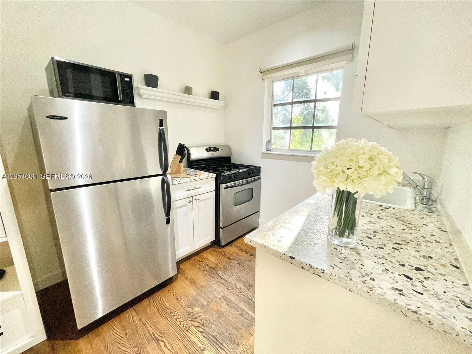 439 15th St # 18, Miami Beach, FL 33139 photo 5