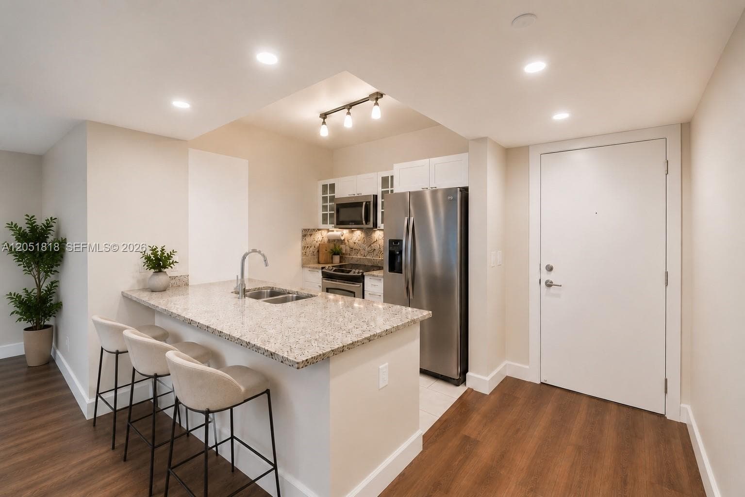 950 Brickell Bay Dr # 1905, Miami, FL 33131 photo 3
