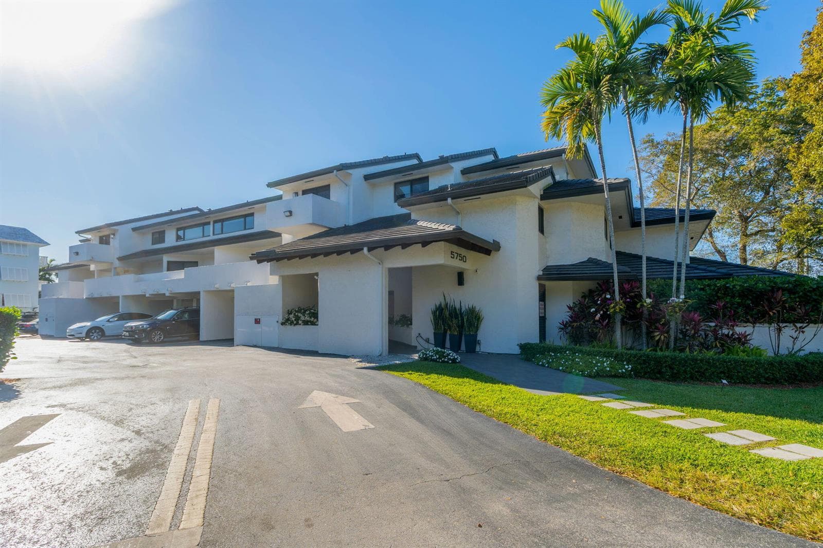 5750 Turin Street # 206, Coral Gables, FL 33146 photo 2