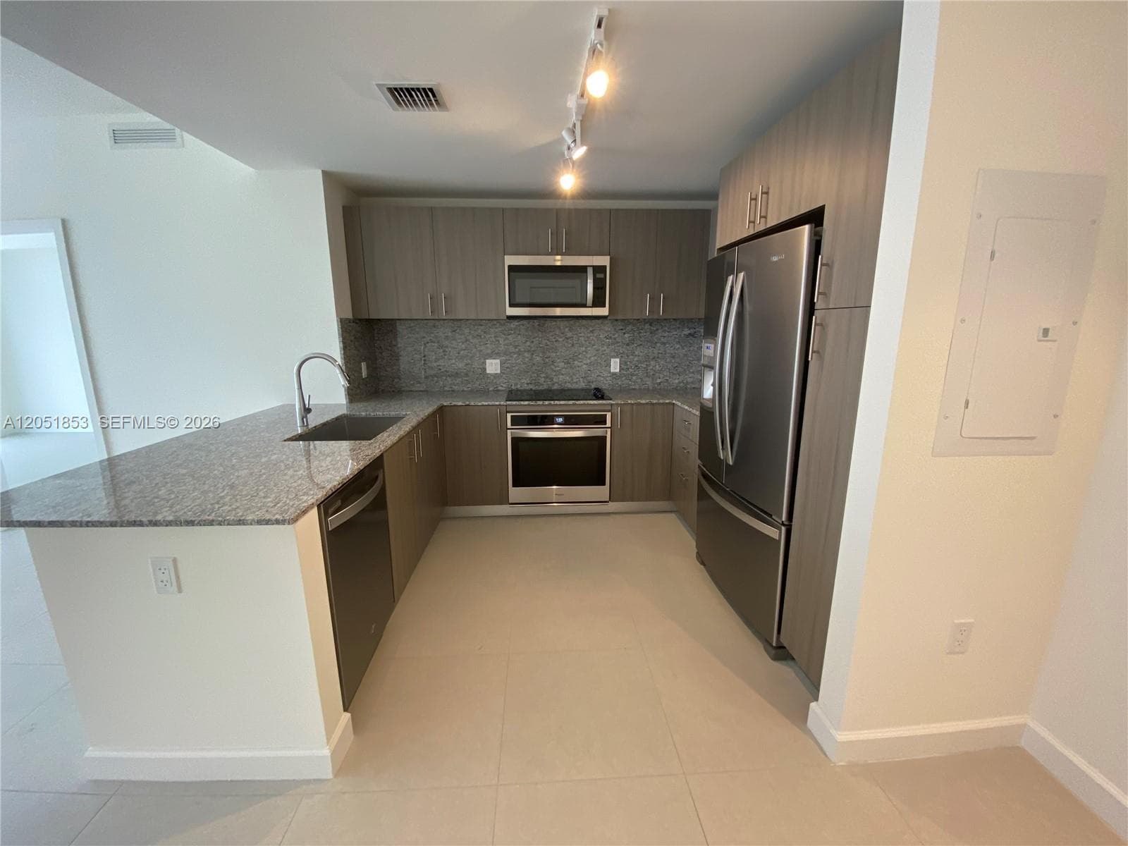 5350 NW 84th Ave # 706, Doral, FL 33166 photo 3