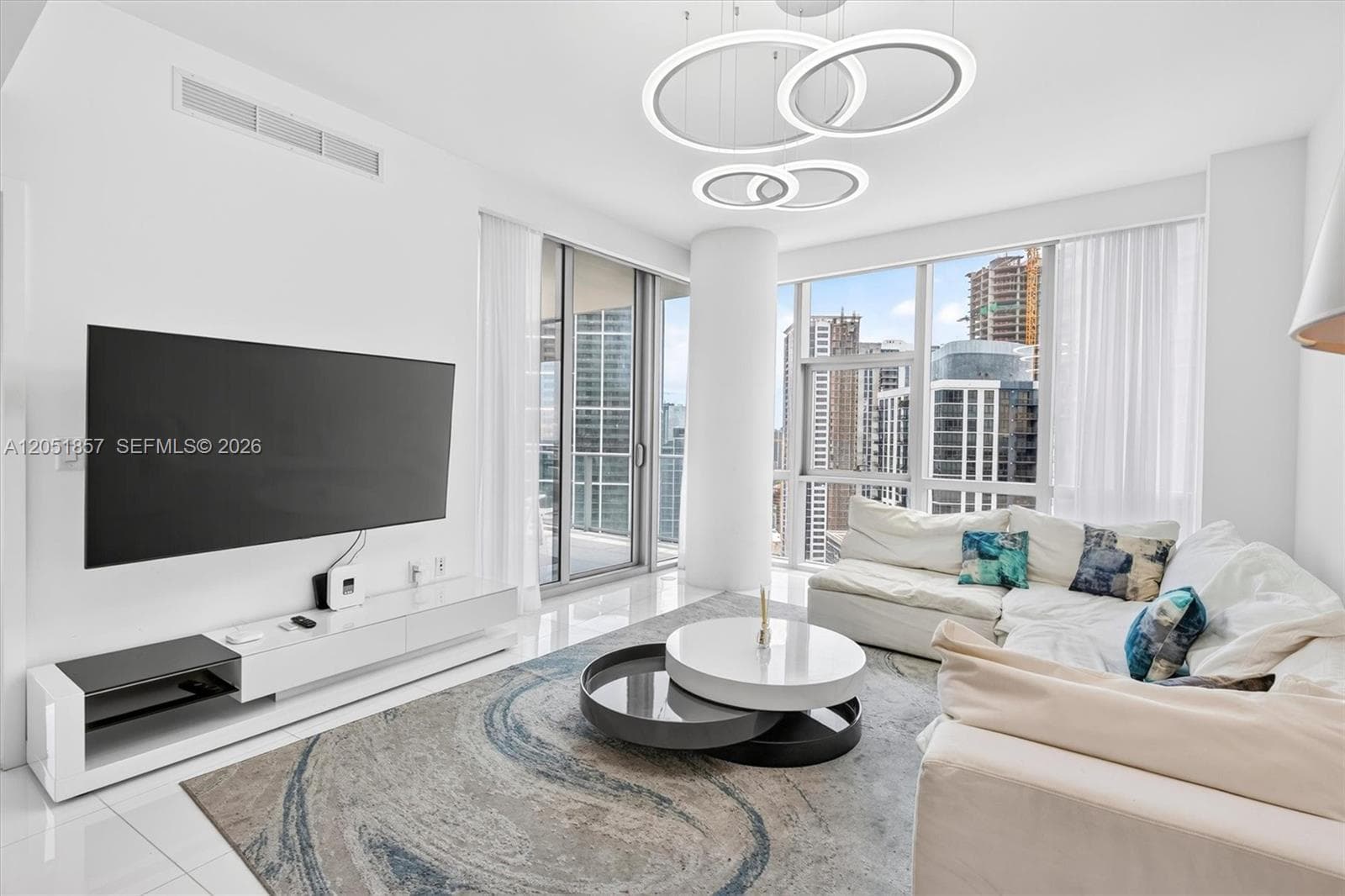 851 NE 1st Ave # 3611, Miami, FL 33132