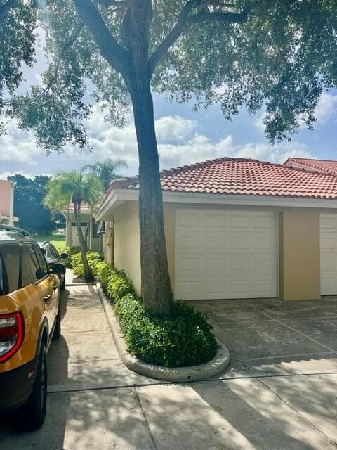 225 Old Meadow Way, Palm Beach Gardens, FL 33418 photo 2