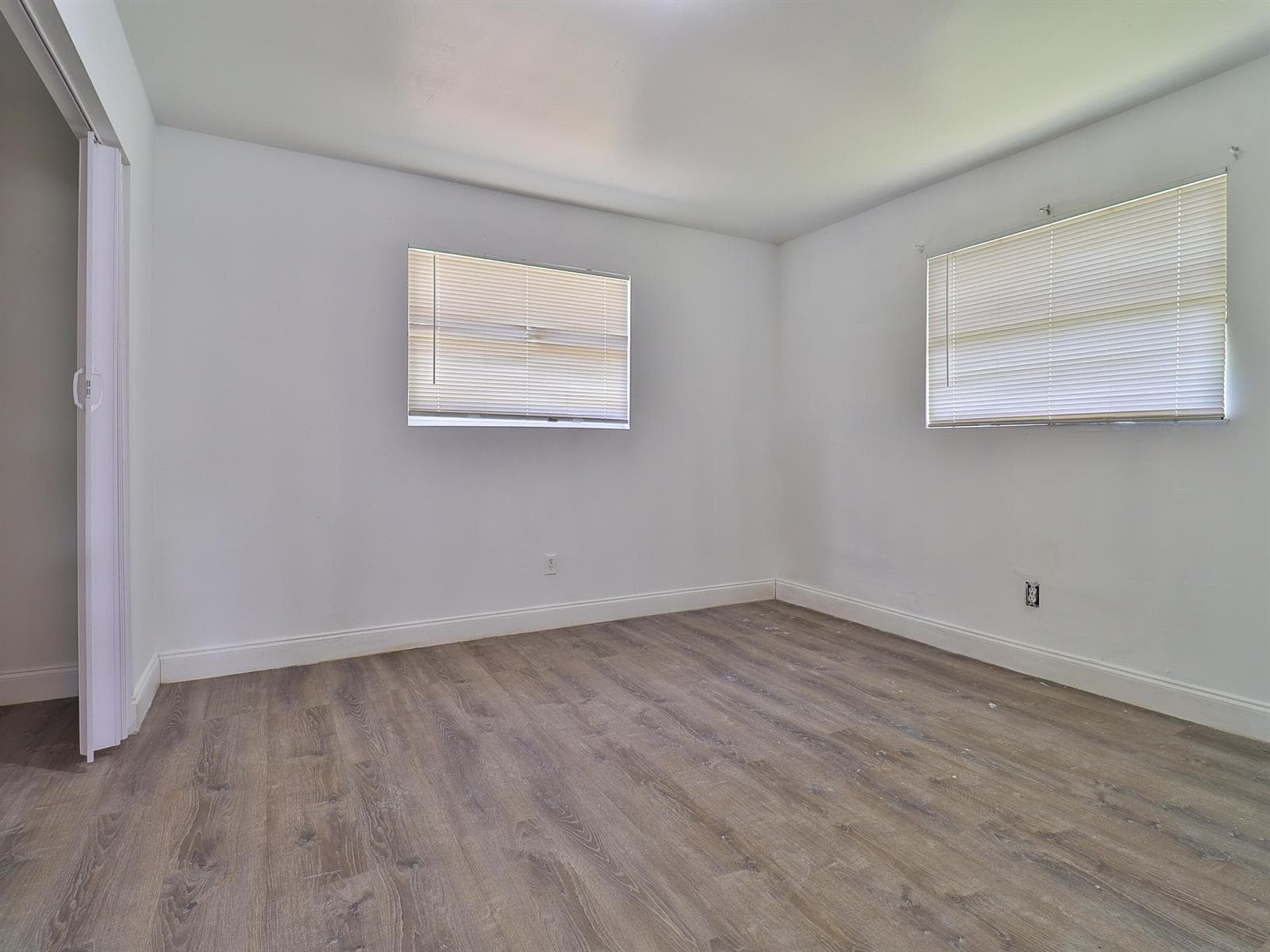 3024 W Dixie Boulevard, Fort Pierce, FL 34946 photo 2