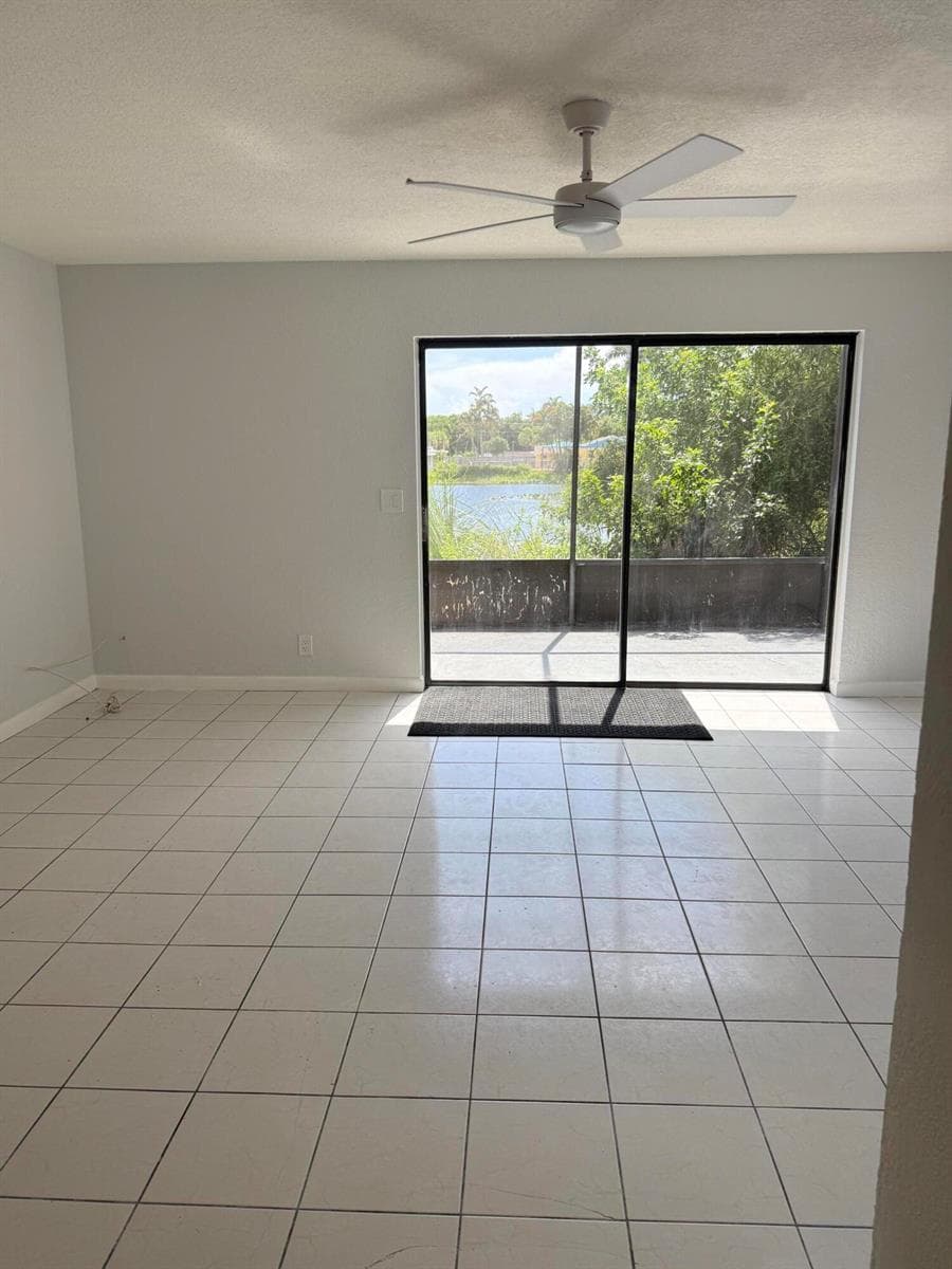 3830 Davis Road, Palm Springs, FL 33461 photo 4
