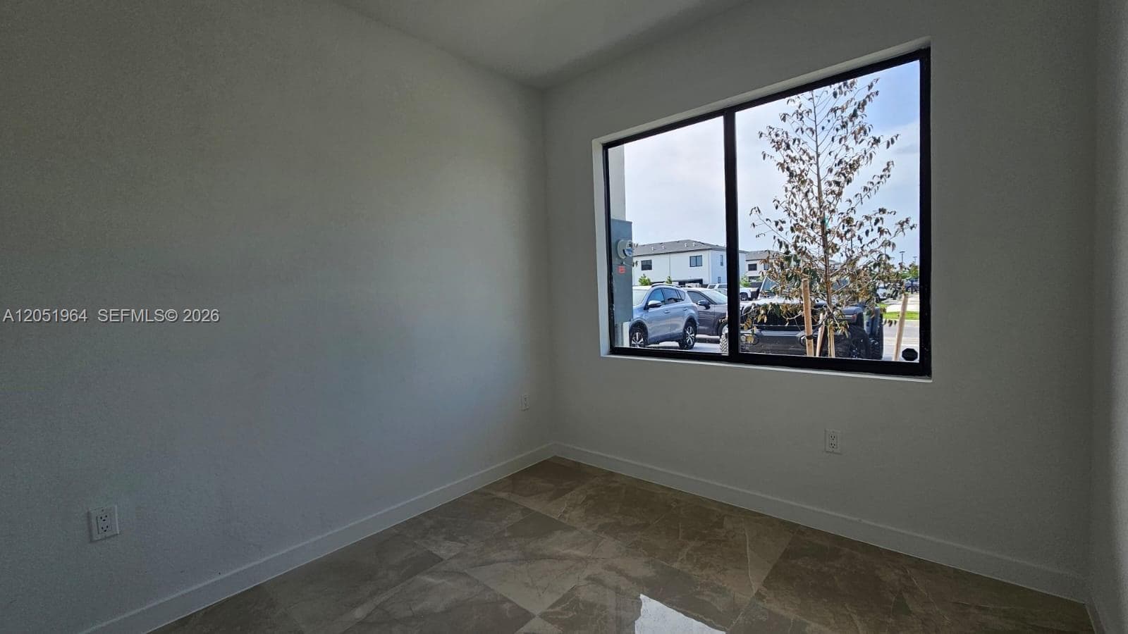 1305 NW 4th Ter, Florida City, FL 33034 photo 2