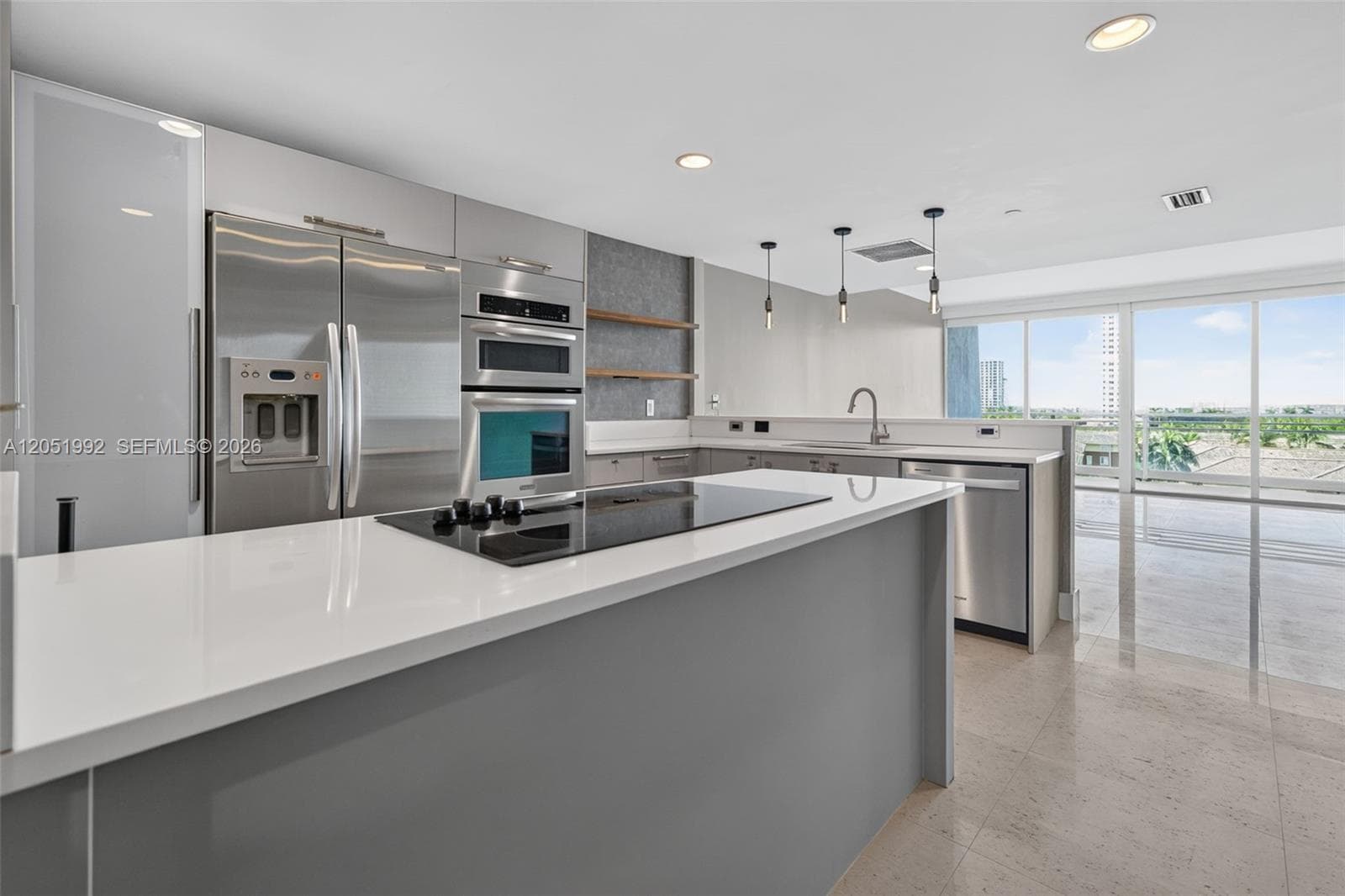 2950 NE 188th St # 406, Aventura, FL 33180 photo 3