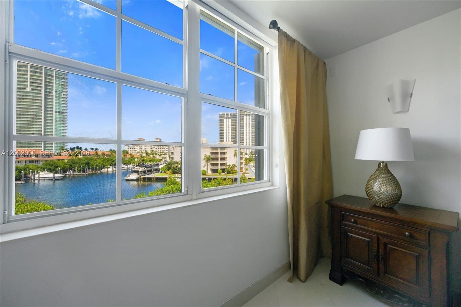 19999 E Country Club Dr # 1406, Aventura, FL 33180 photo 3