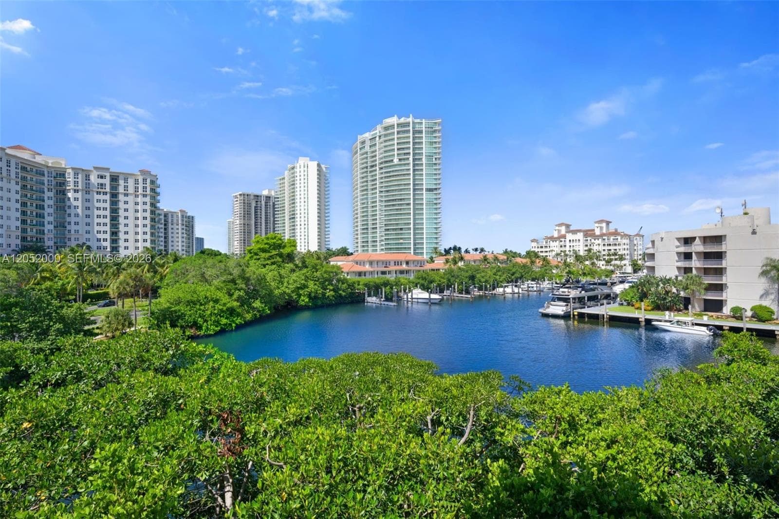 19999 E Country Club Dr # 1406, Aventura, FL 33180 photo 4
