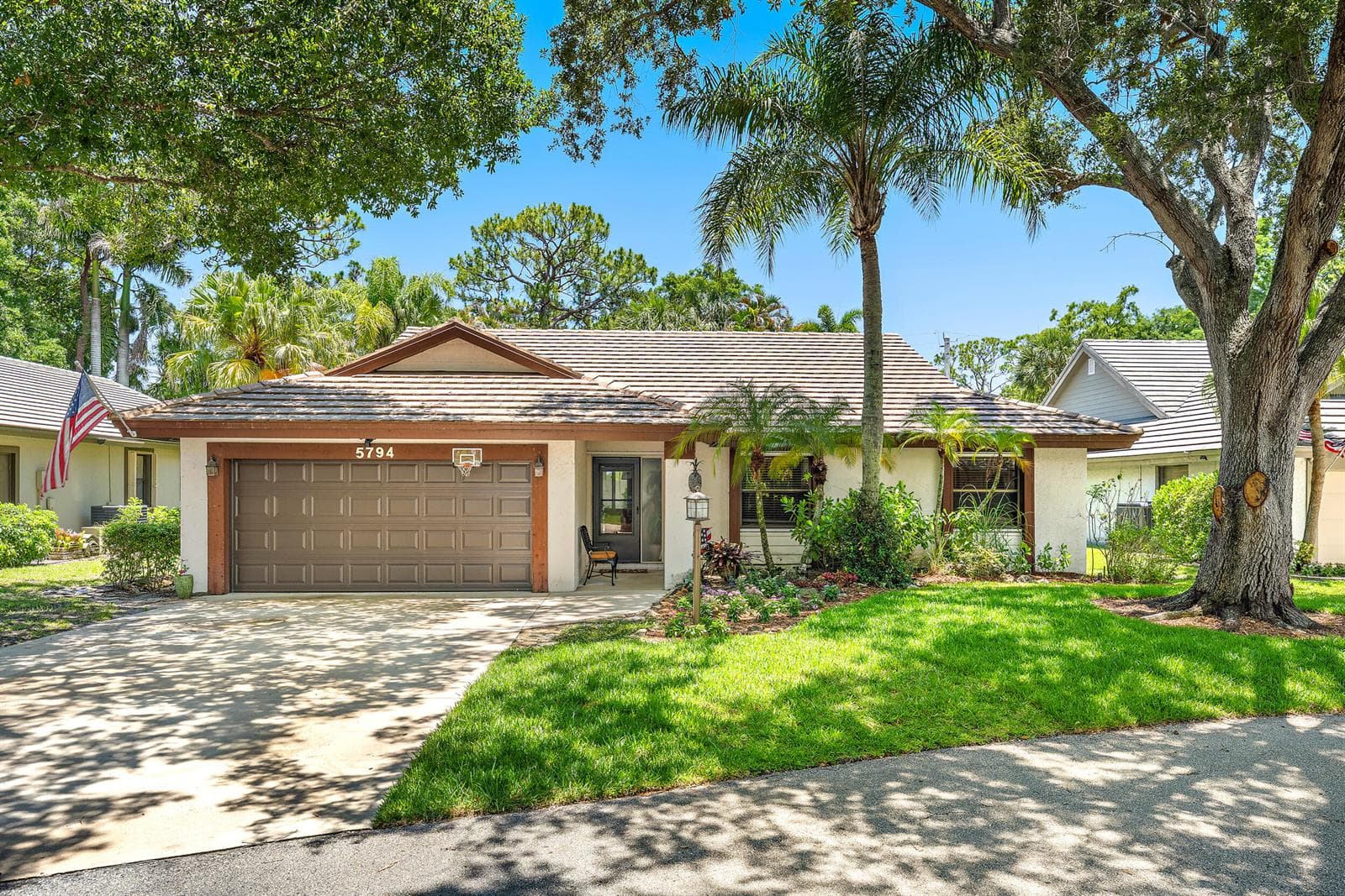 5794 Lonewood Court, Jupiter, FL 33458 photo 2