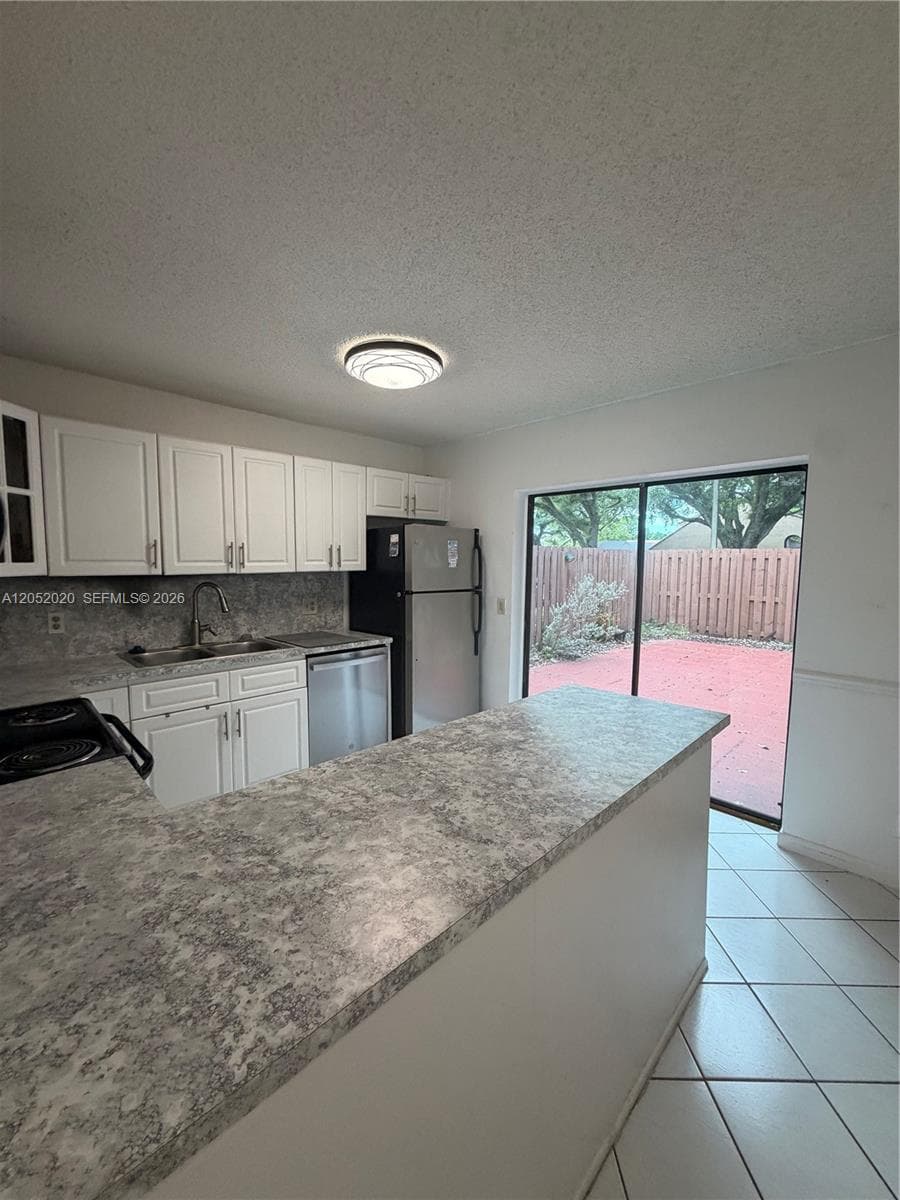 2563 CAMELOT # 2563, Cooper City, FL 33026 photo 3