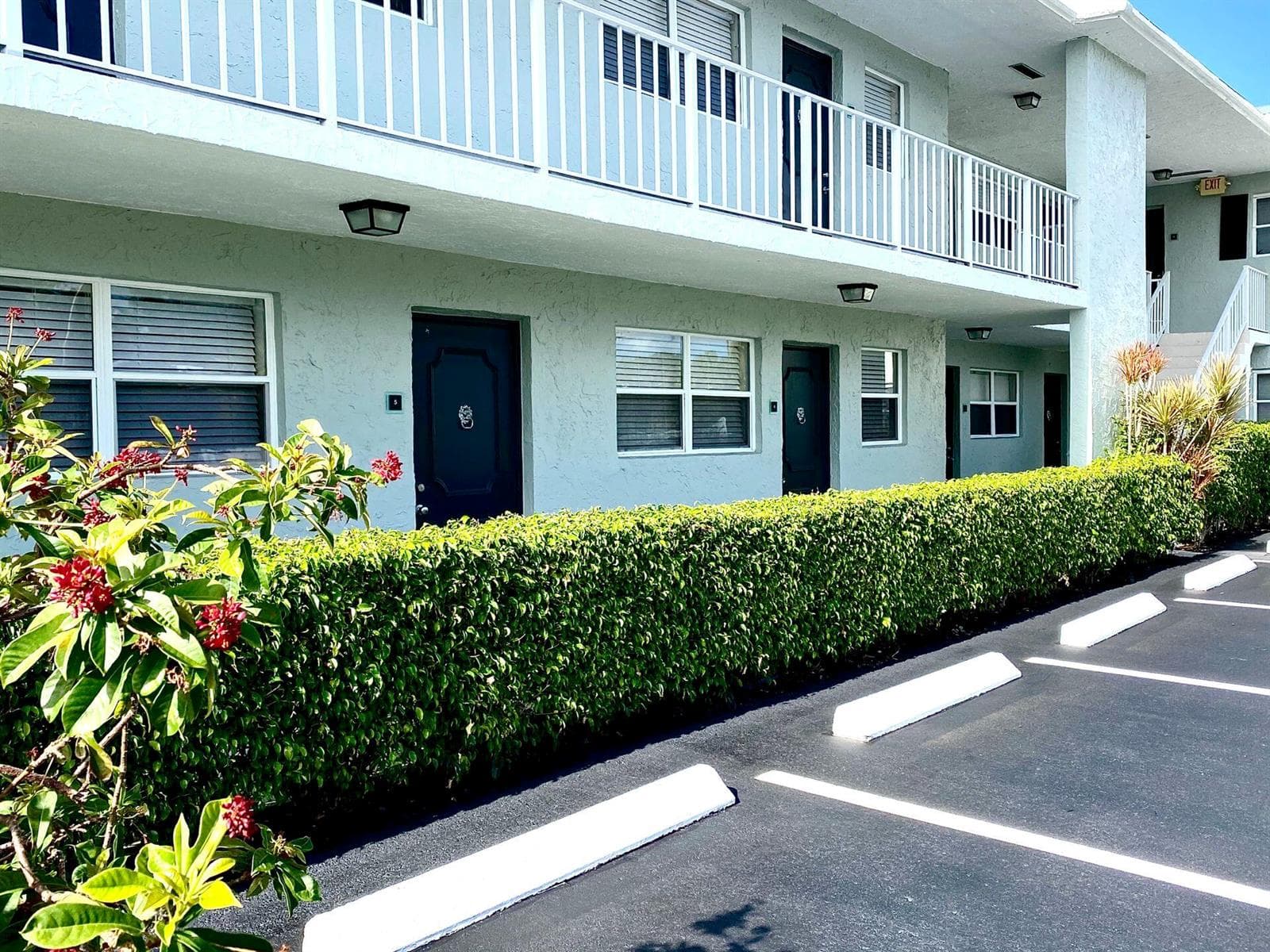 665 Glouchester # 2, Boca Raton, FL 33487 photo 5