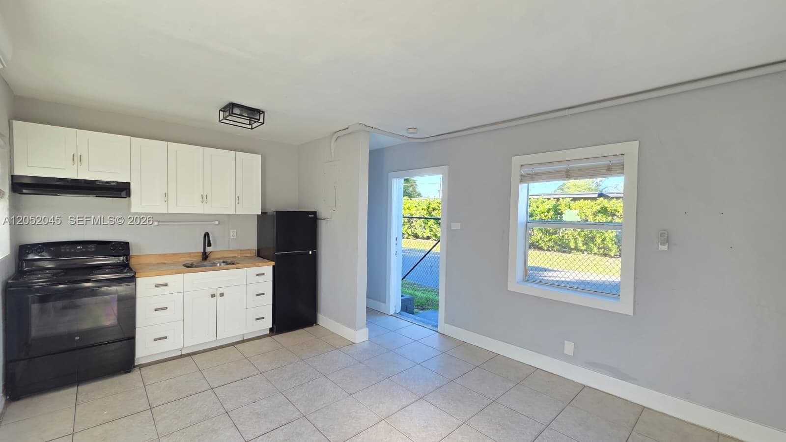 1430 NW 7th St, Fort Lauderdale, FL 33311 photo 5