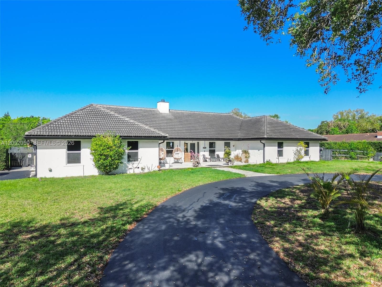 5431 SW 109th Ave, Davie, FL 33328 photo 2
