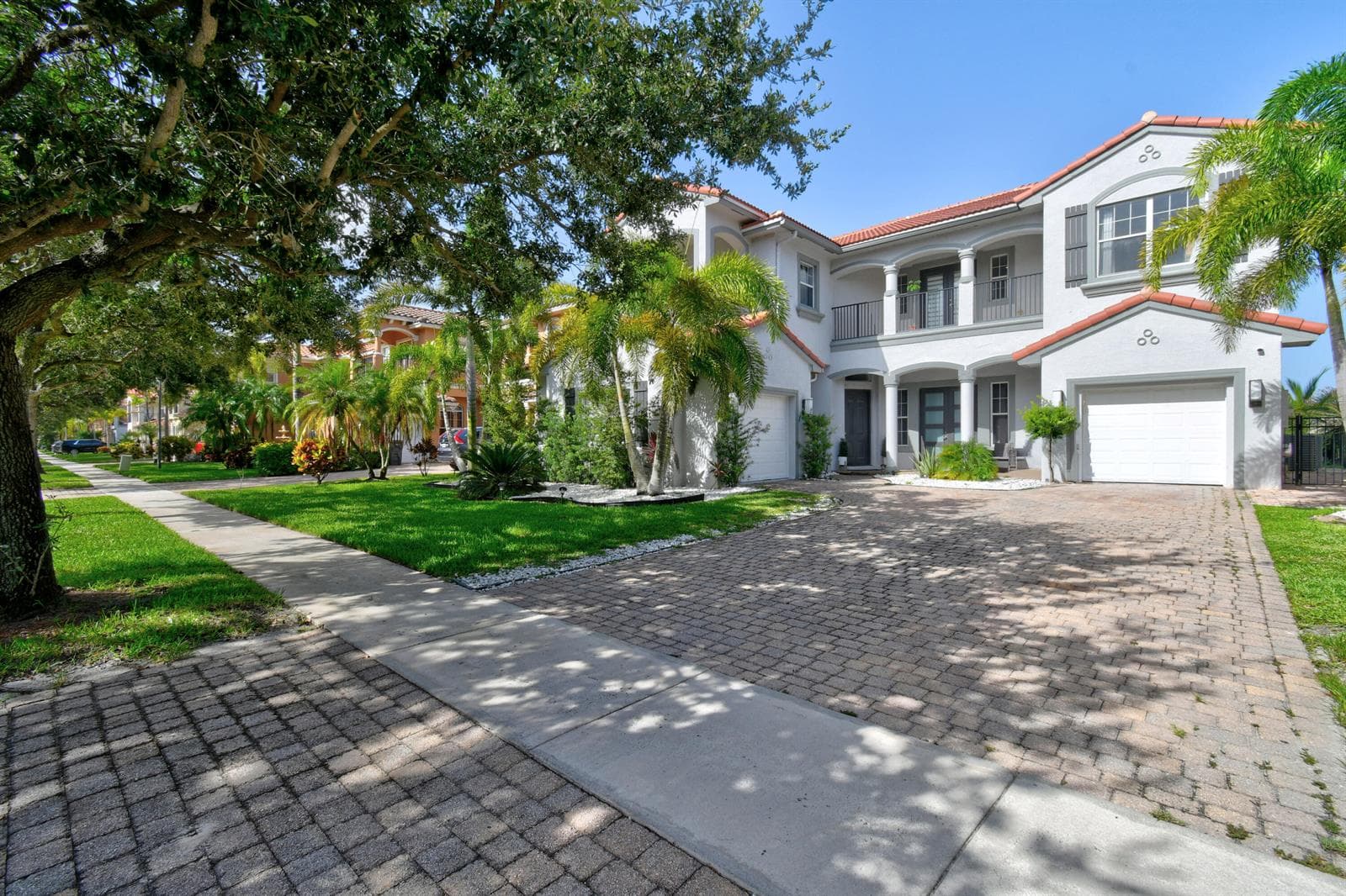 700 Cresta Circle, West Palm Beach, FL 33413 photo 2