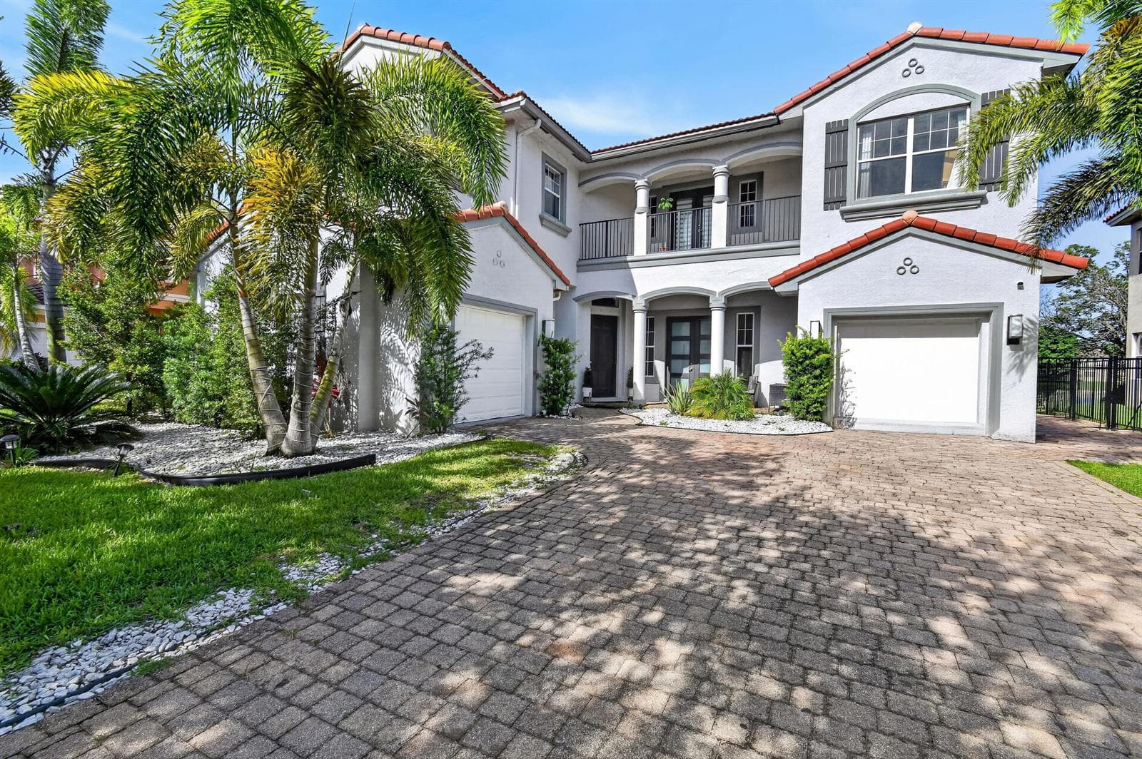 700 Cresta Circle, West Palm Beach, FL 33413 photo 3