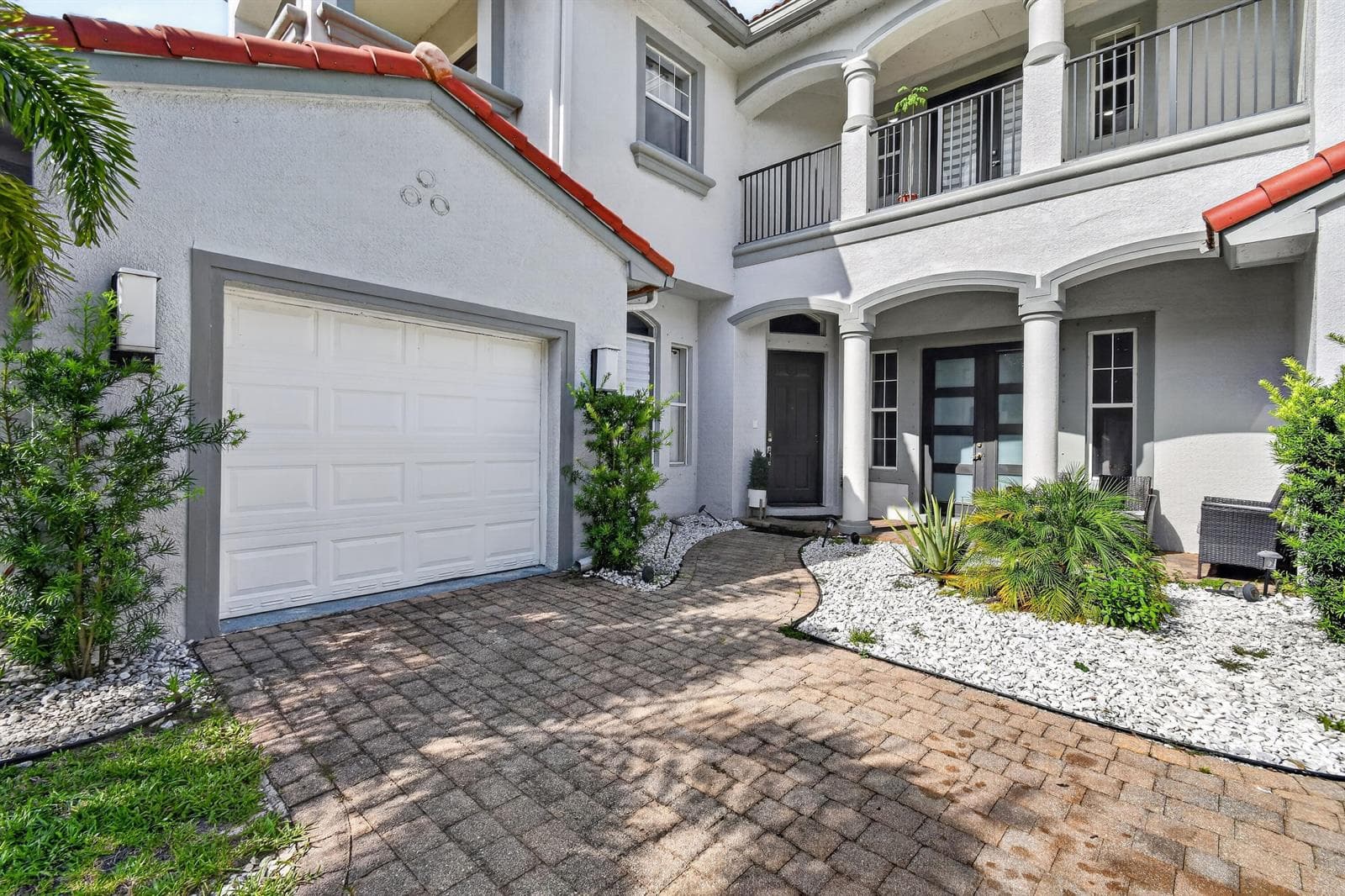 700 Cresta Circle, West Palm Beach, FL 33413 photo 4