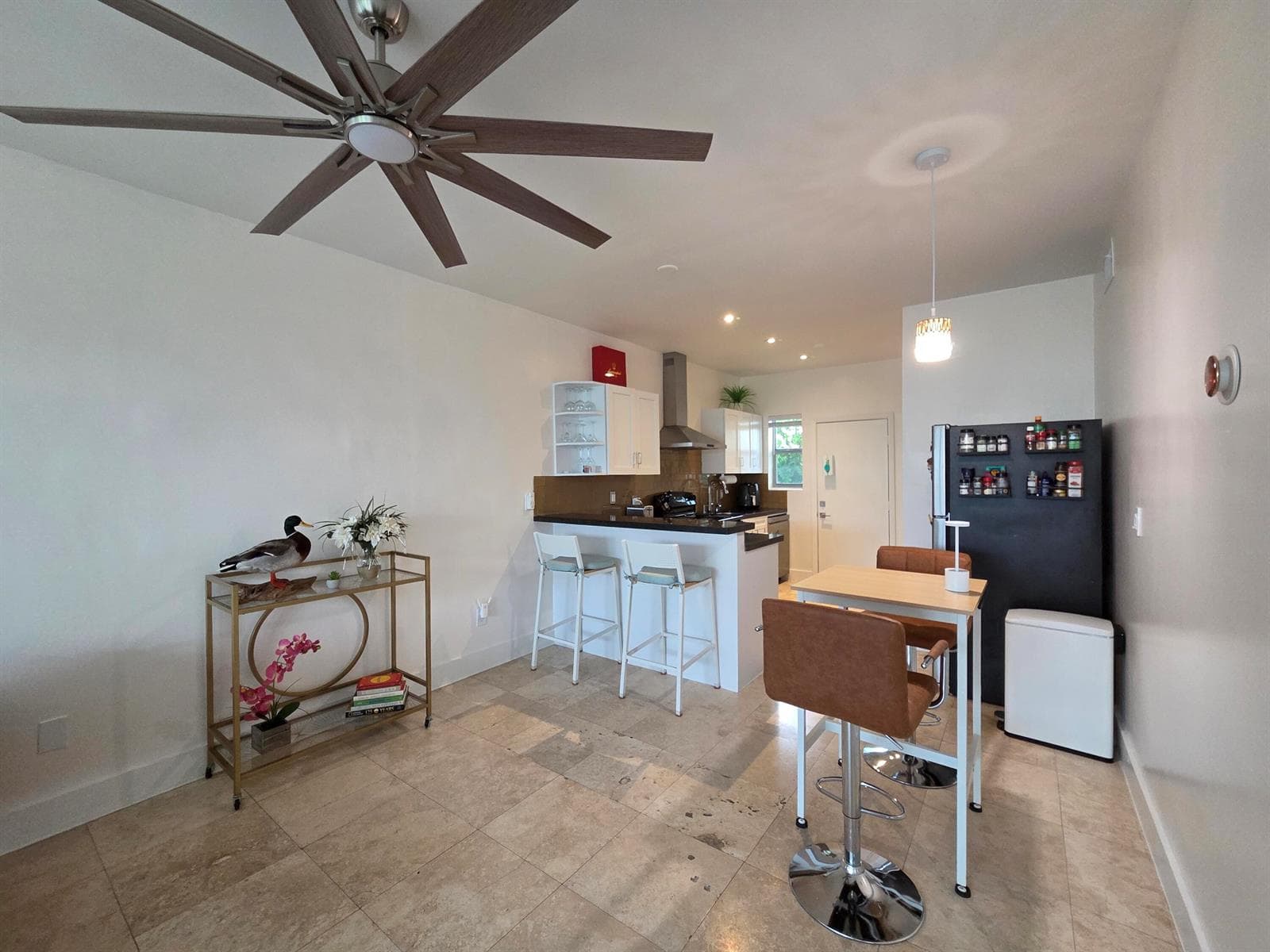 1045 Lenox Avenue # 6, Miami Beach, FL 33139 photo 2