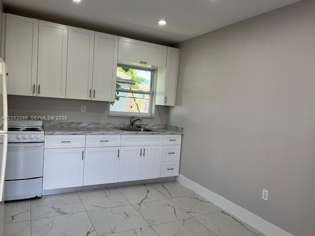 922 NW 2nd St # 4, Miami, FL 33128