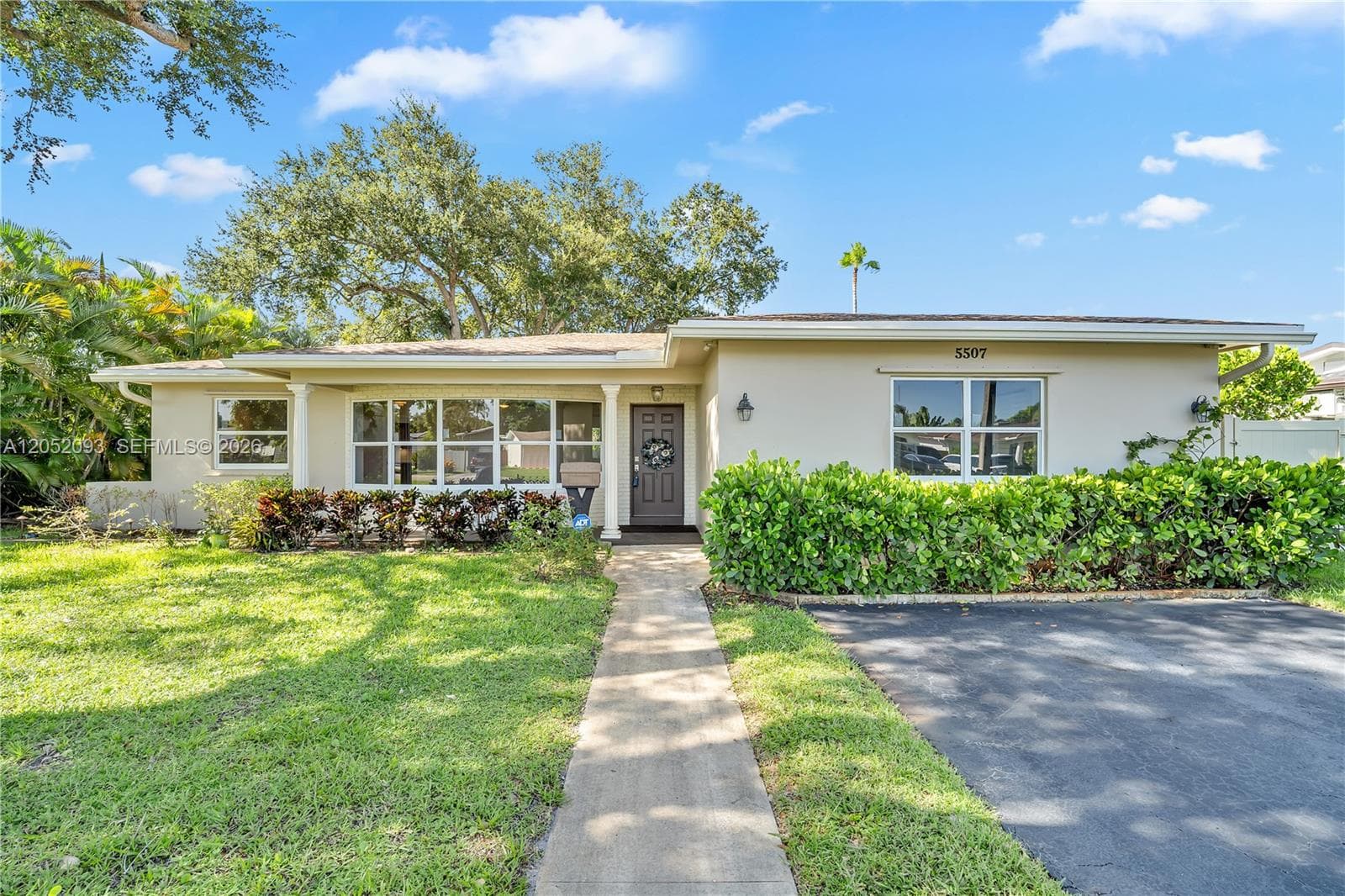 5507 Mckinley St, Hollywood, FL 33021 photo 2
