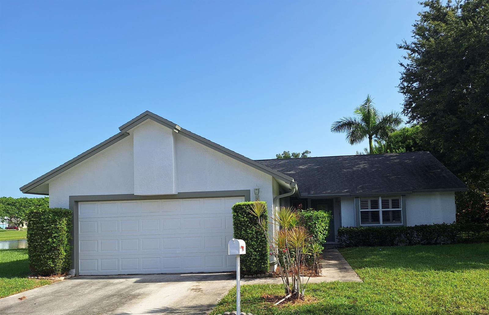 1747 Banyan Creek Court, Boynton Beach, FL 33436 photo 2