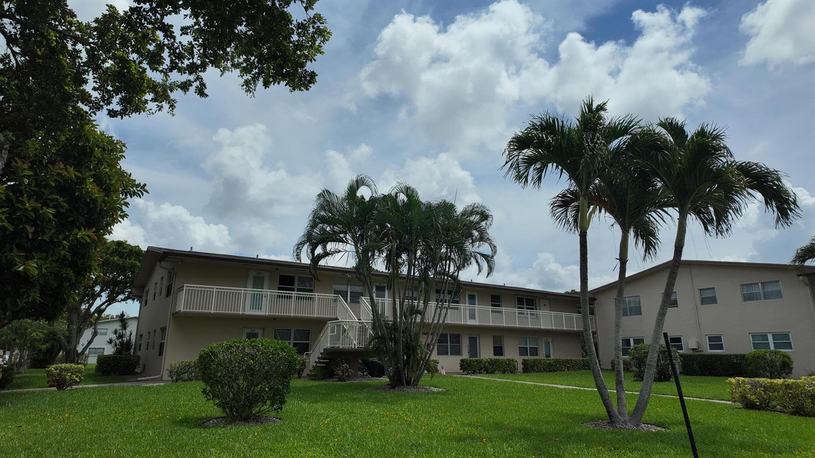 326 Chatham P # 326, West Palm Beach, FL 33417 photo 2