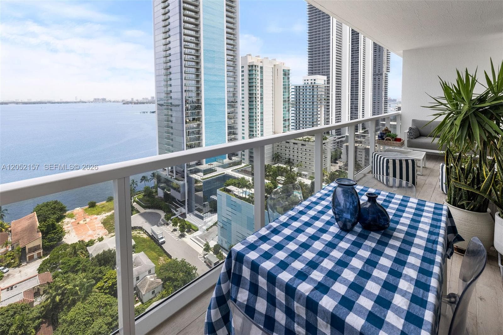 600 NE 27th St # 2202, Miami, FL 33137 photo 2
