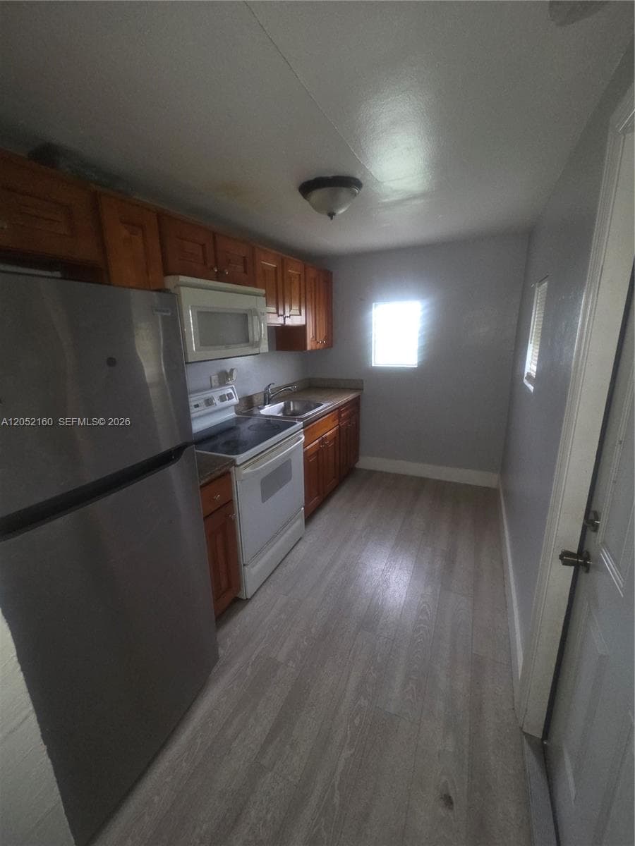 4017 SW 24th St # 4, West Park, FL 33023 photo 5