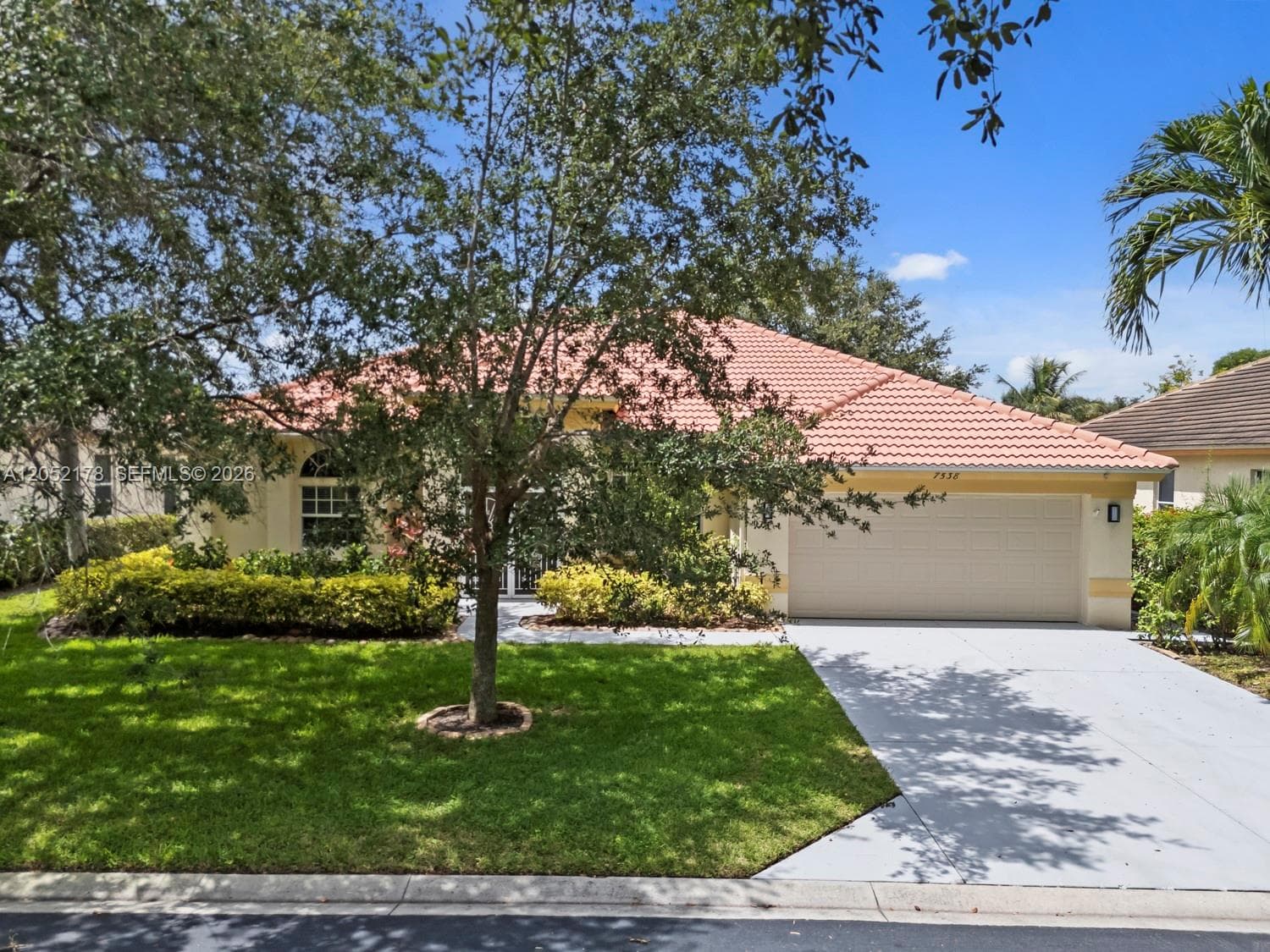 7538 Citrus Hill Ln, Naples, FL 34109 photo 3