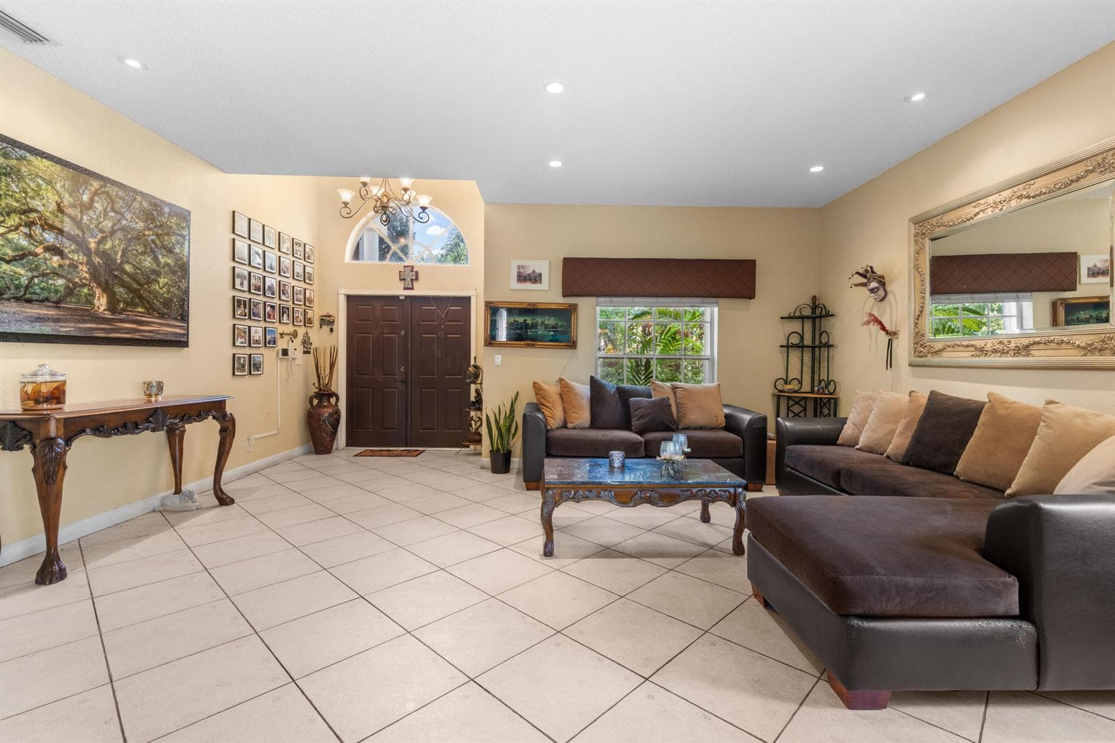1021 NW 185th Avenue, Pembroke Pines, FL 33029 photo 2