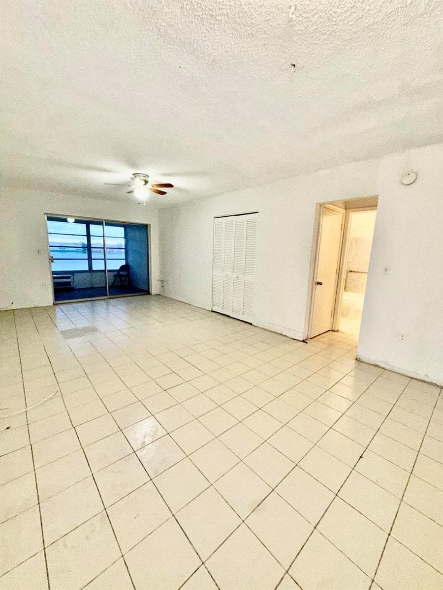 300 NE 191st Street # 217, Miami, FL 33179 photo 3