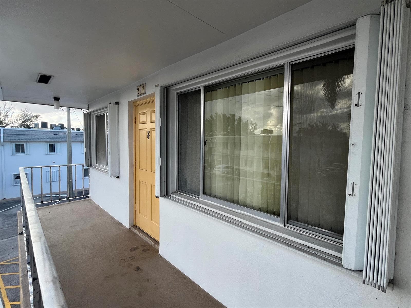 2840 Cynthia Lane # 207, FL 33461 photo 4